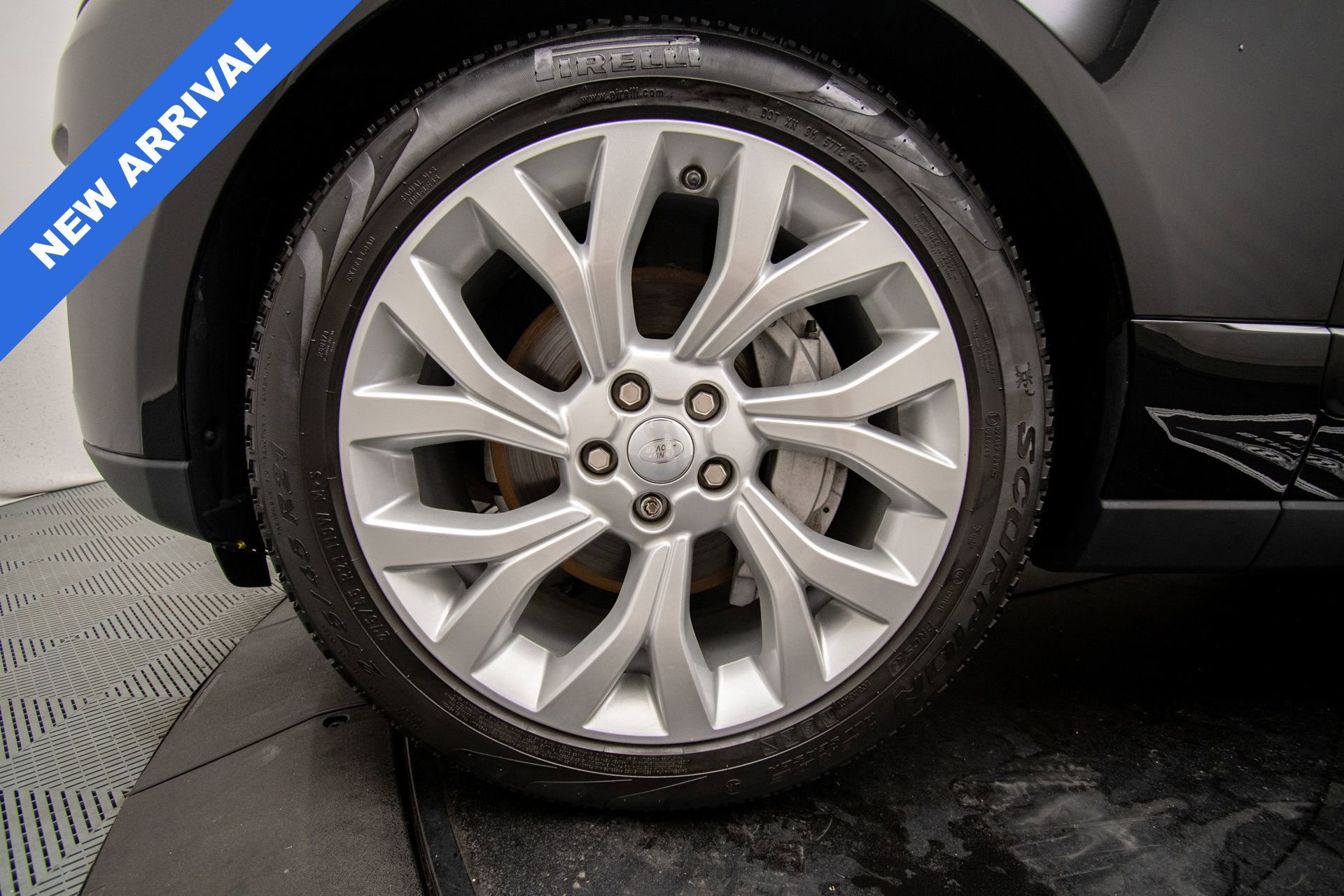 Used 2021 Land Rover Range Rover AWD/4WD image 27