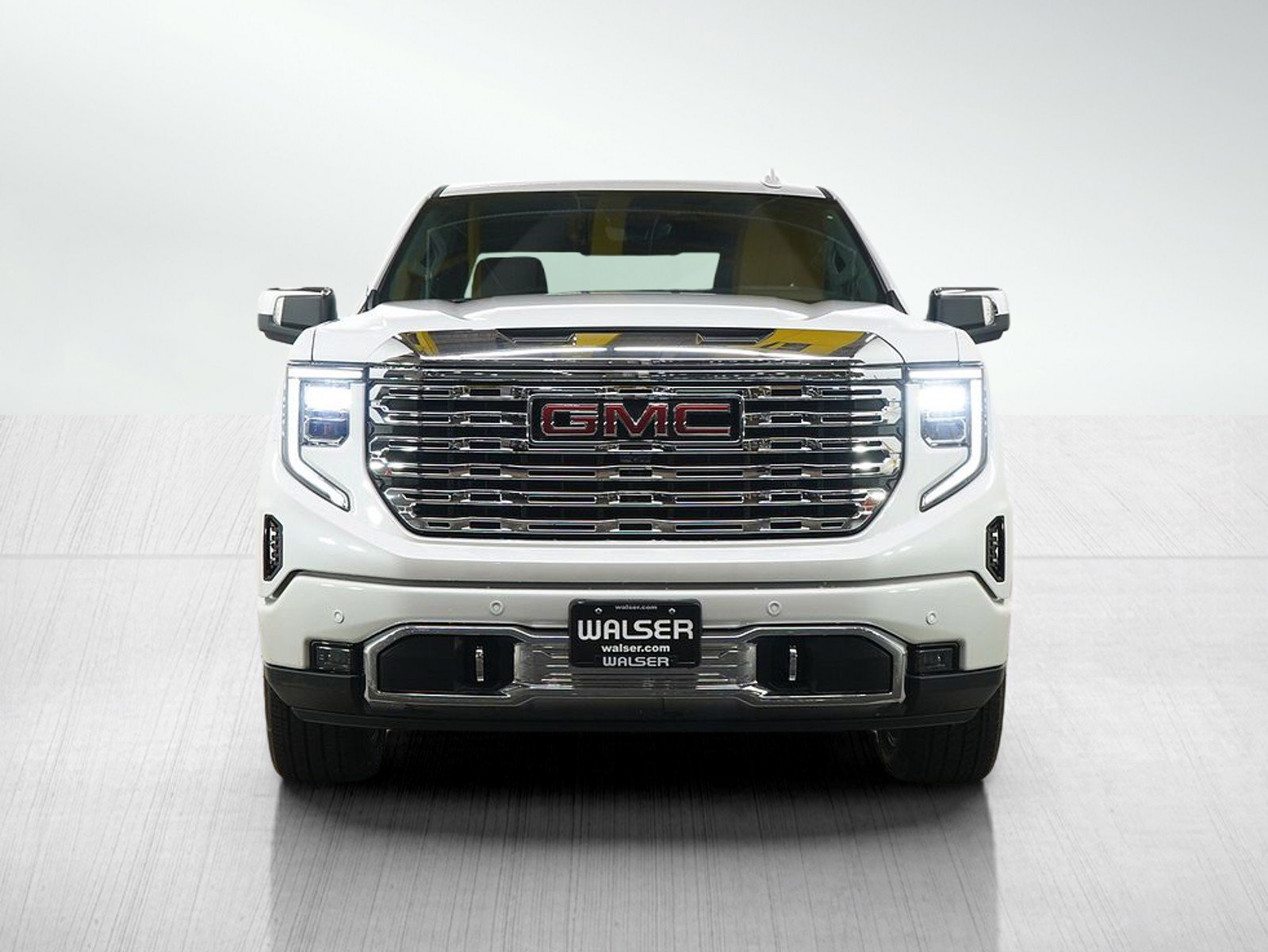 Used 2023 GMC Sierra 1500 Denali w/ Denali Reserve Package AWD/4WD image 8