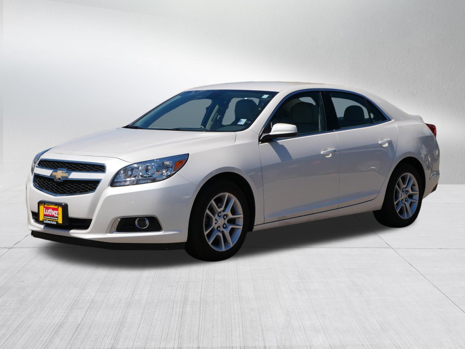 Used 2013 Chevrolet Malibu Eco w/ Leather Package FWD image 3