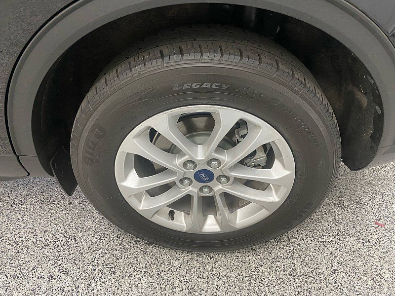 Used 2022 Ford Escape SE image 25