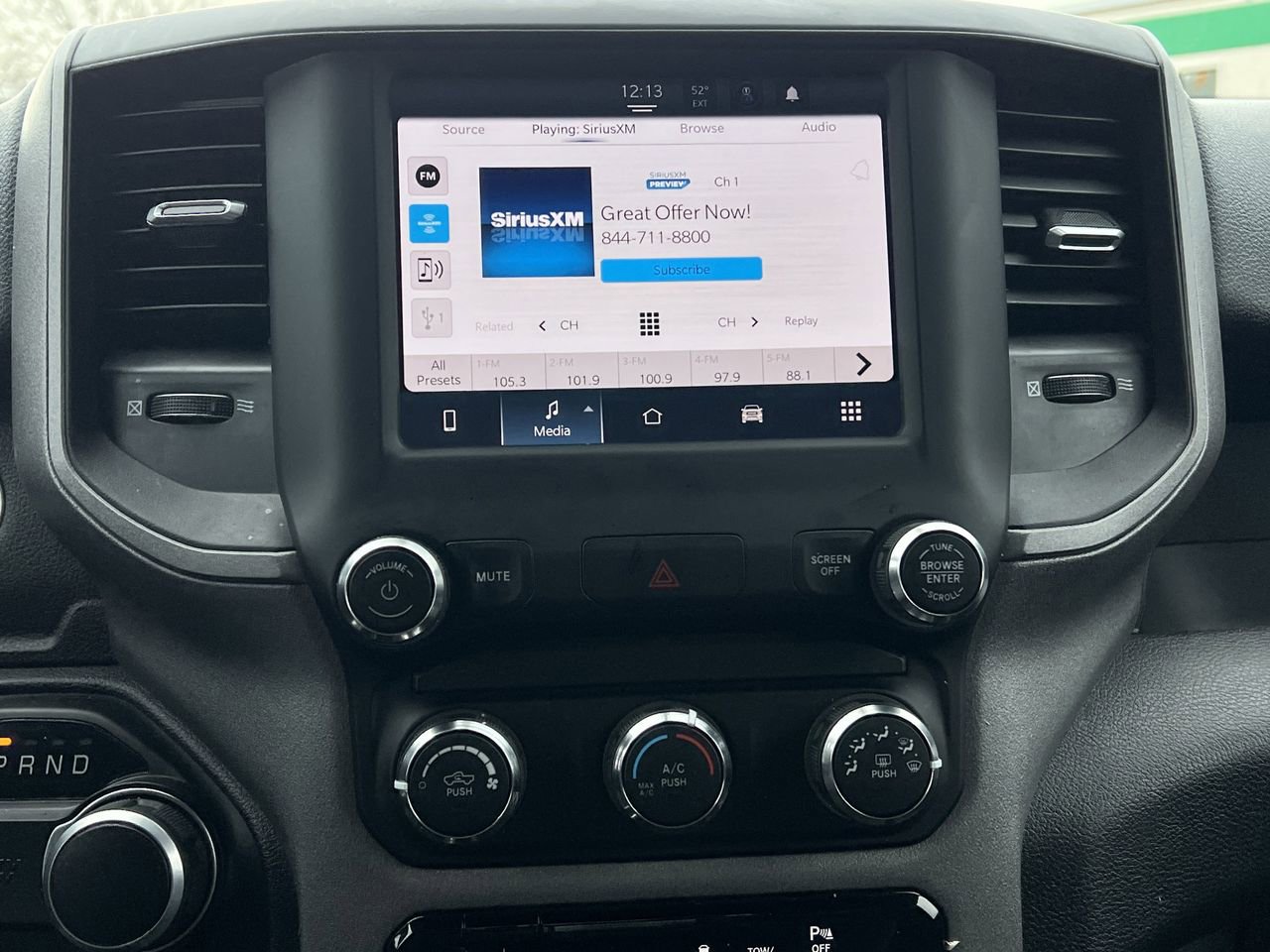 Used 2024 RAM 2500 Tradesman w/ Chrome Appearance Group image 4