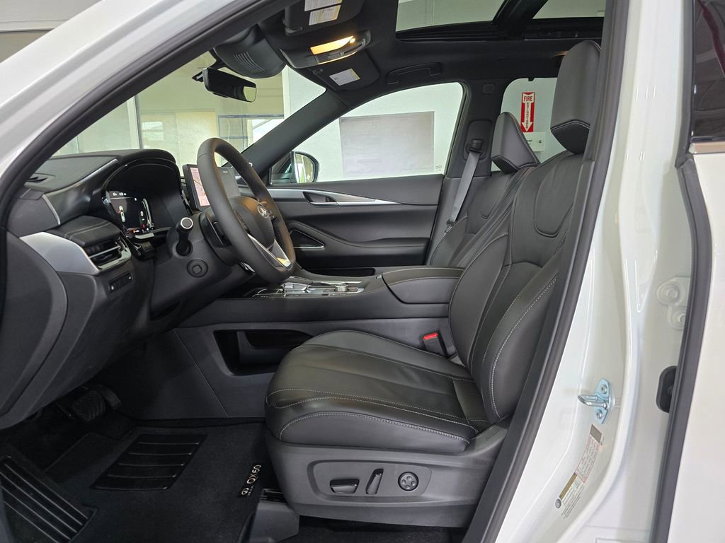 New 2025 INFINITI QX60 Luxe w/ Black Edition image 22