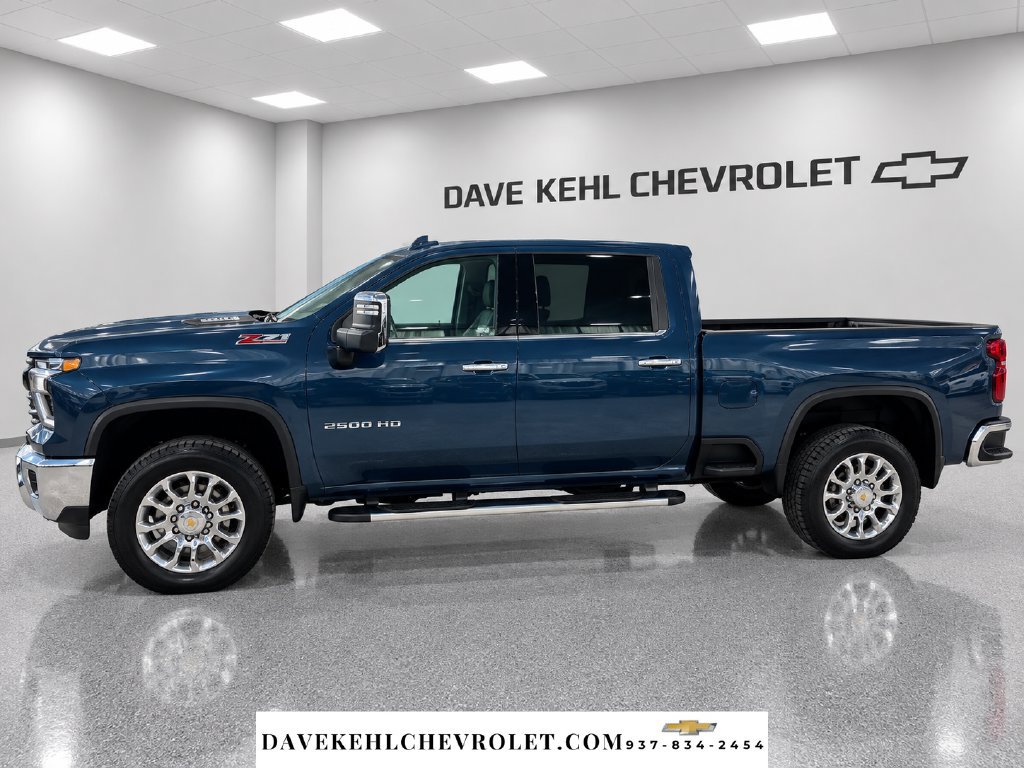 Used 2025 Chevrolet Silverado 2500 LTZ w/ LTZ Plus Package AWD/4WD image 2