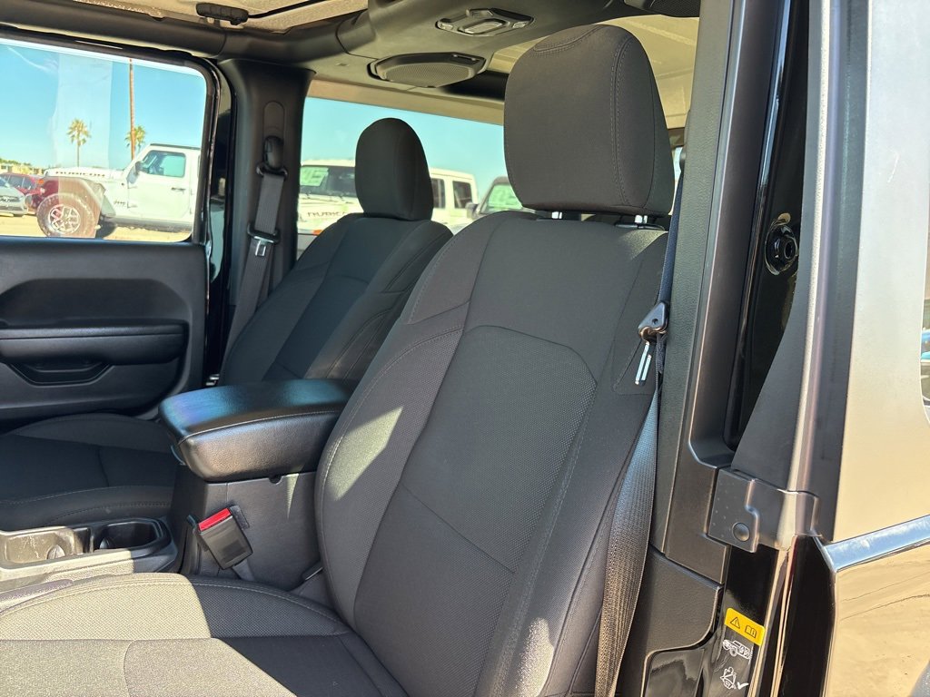 Used 2021 Jeep Wrangler Willys image 15