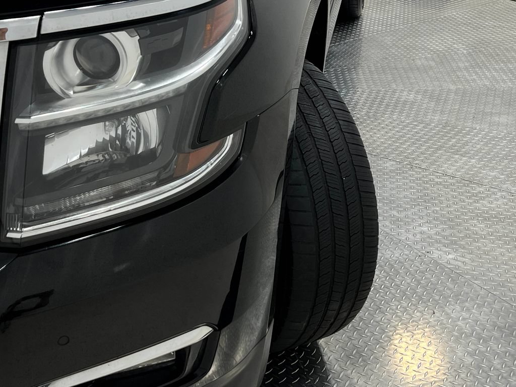 Used 2018 Chevrolet Suburban Premier AWD/4WD image 44