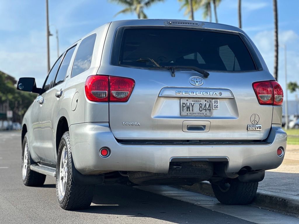 Used 2008 Toyota Sequoia SR5 image 3