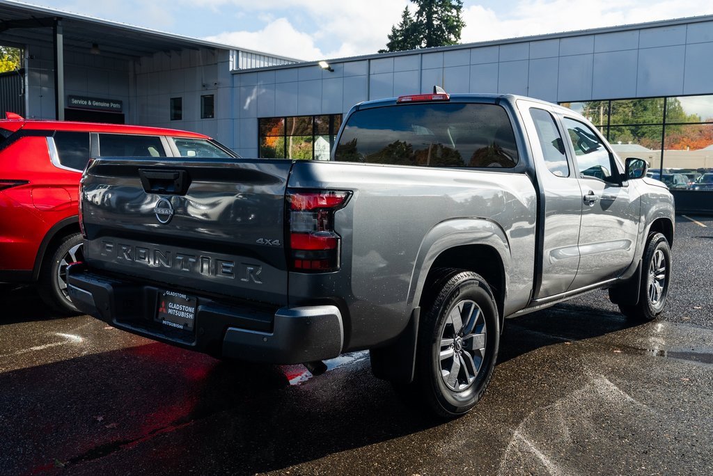 Used 2025 Nissan Frontier SV image 6