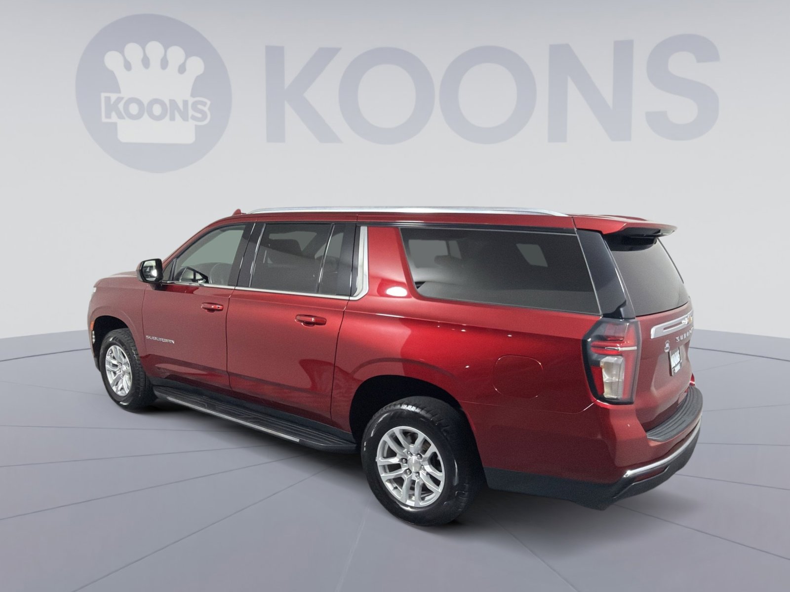 Used 2021 Chevrolet Suburban LS image 4