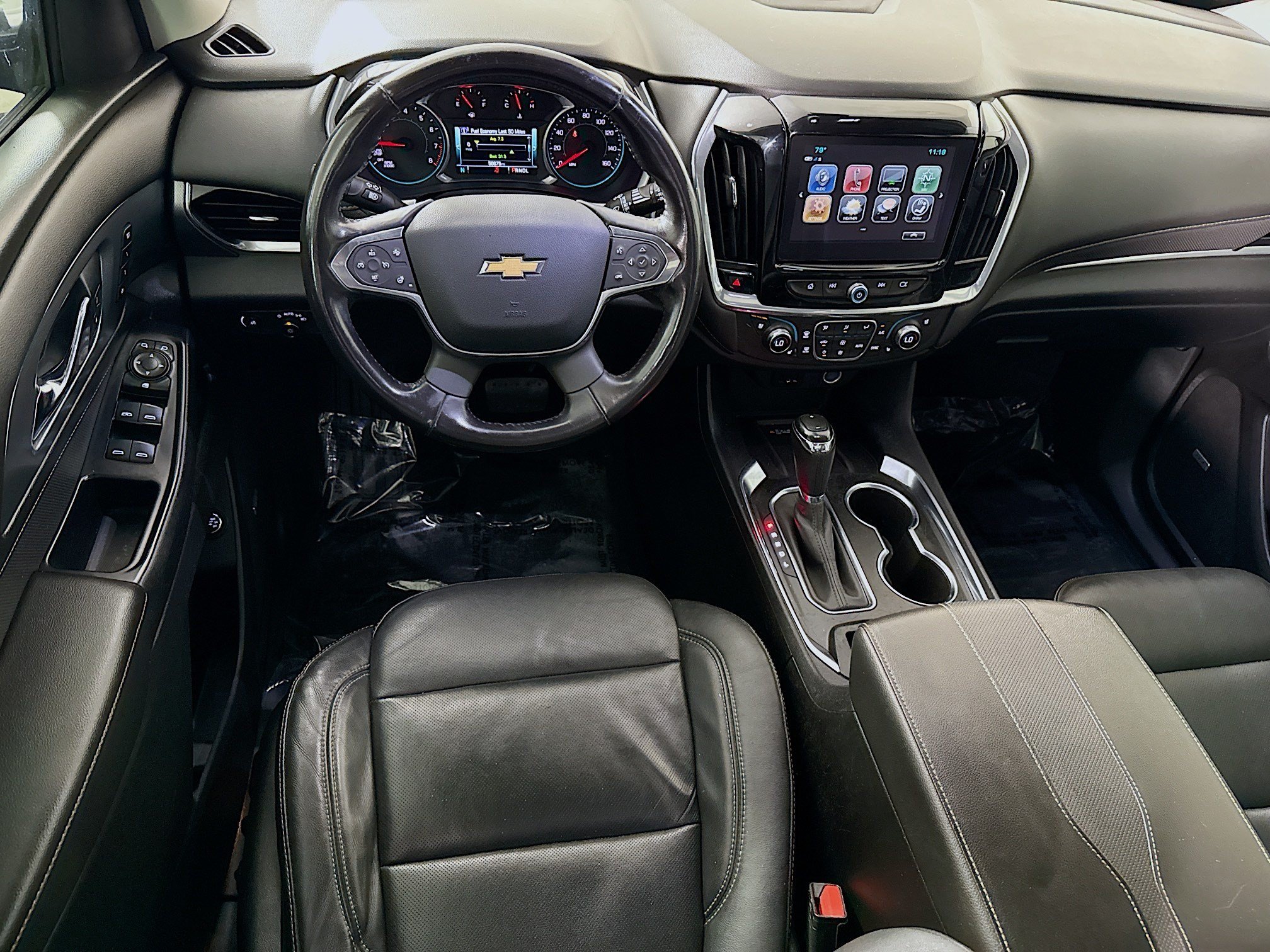 Used 2019 Chevrolet Traverse Premier w/ LPO, Blackout Package FWD image 17