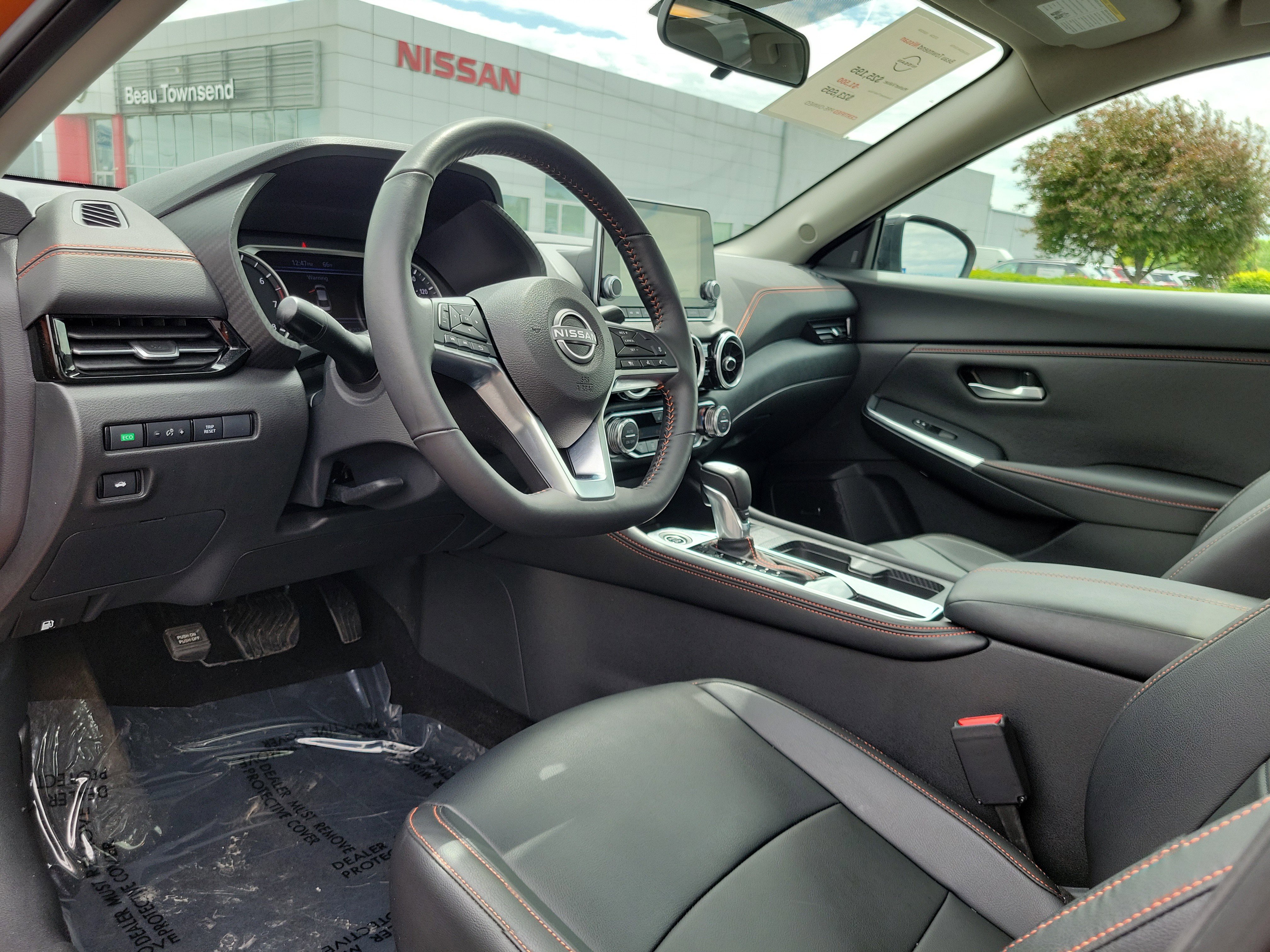 Certified 2025 Nissan Sentra SR w/ SR Premium Package FWD image 19