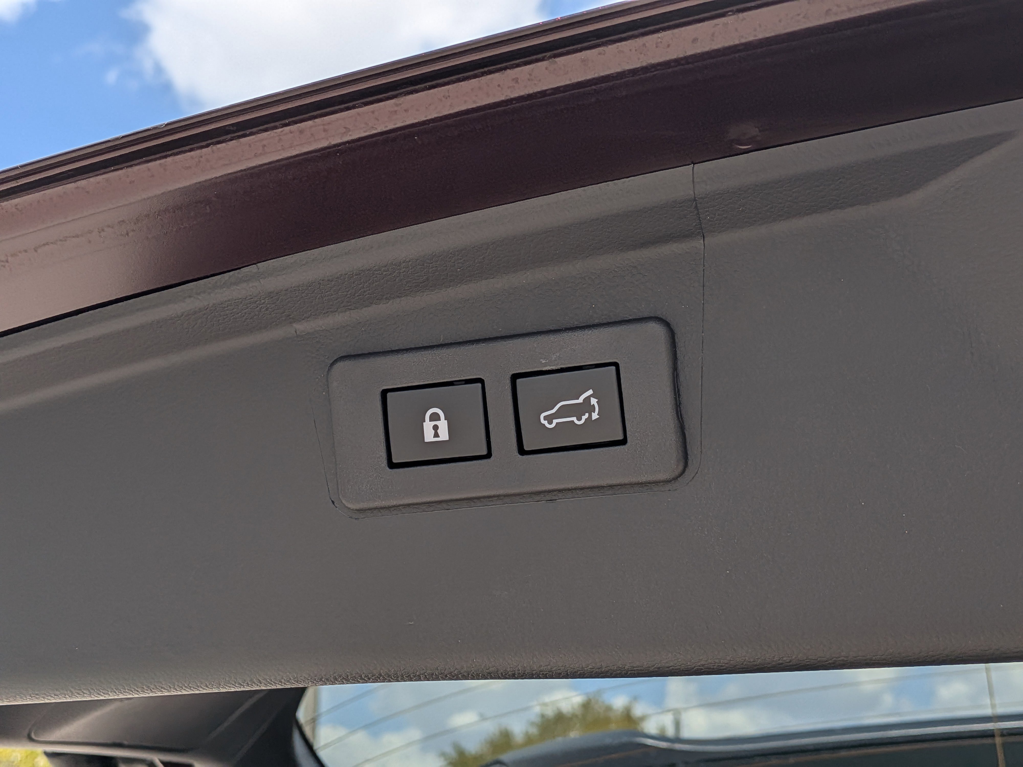 Certified 2025 Subaru Outback Touring image 14