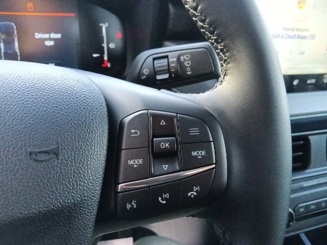 New 2025 Ford Maverick XLT w/ XLT Luxury Package image 19