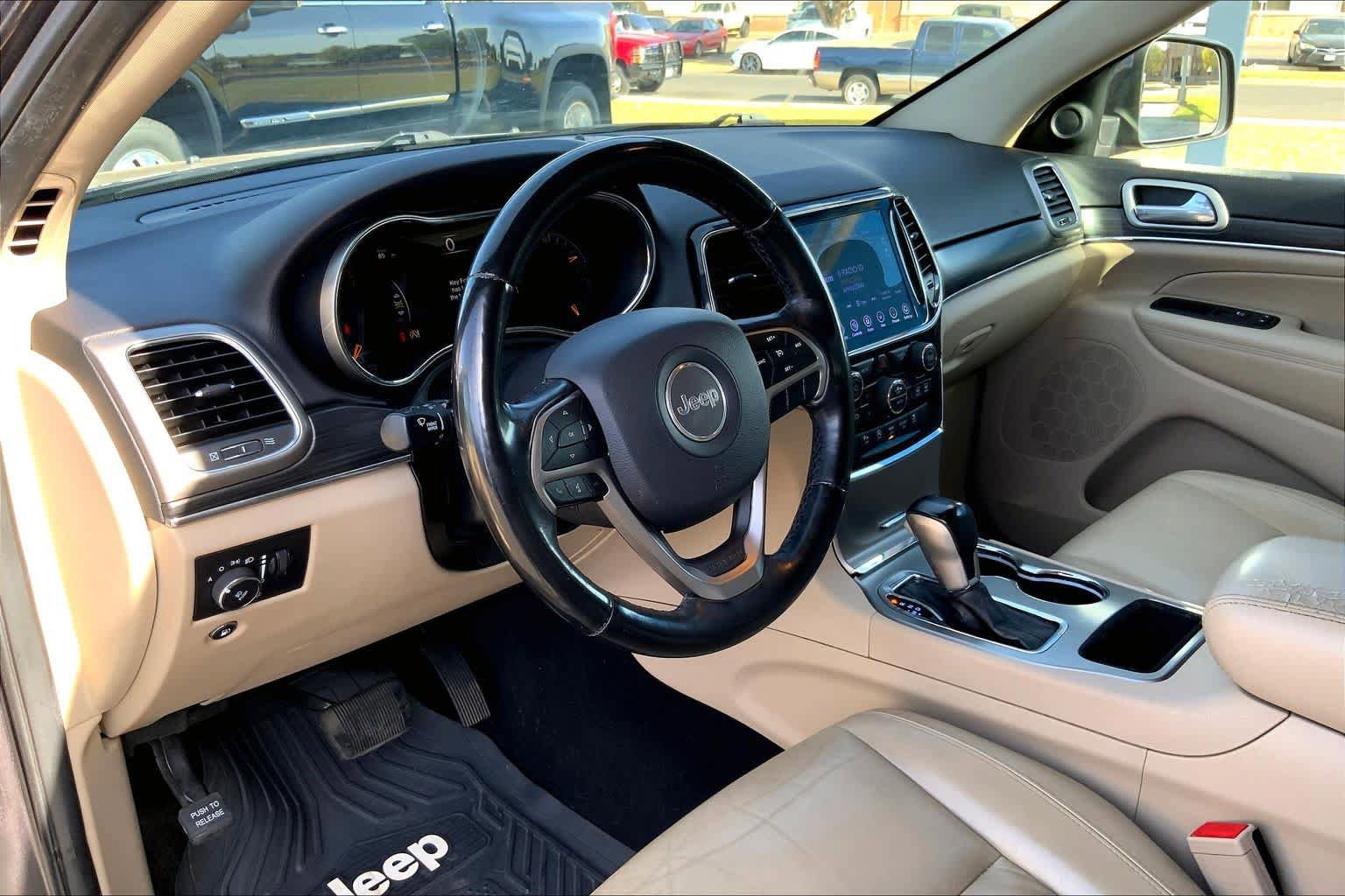 Used 2020 Jeep Grand Cherokee Limited w/ Premium Lighting Group RWD image 18