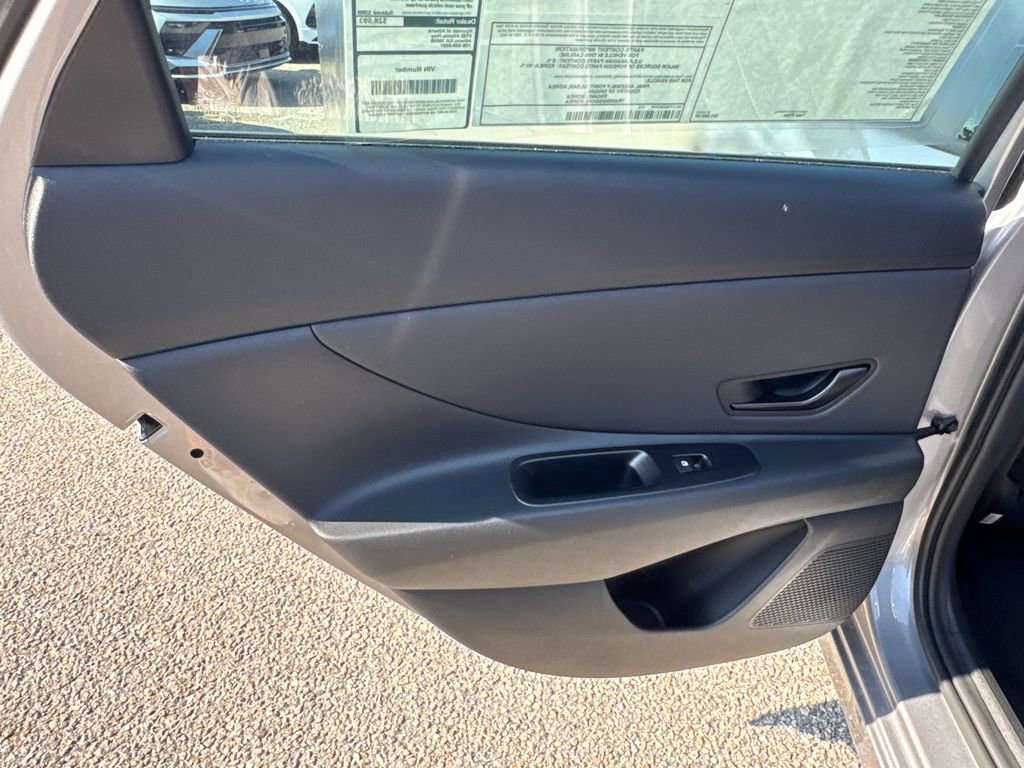 New 2026 Hyundai Elantra SEL Sport FWD image 13