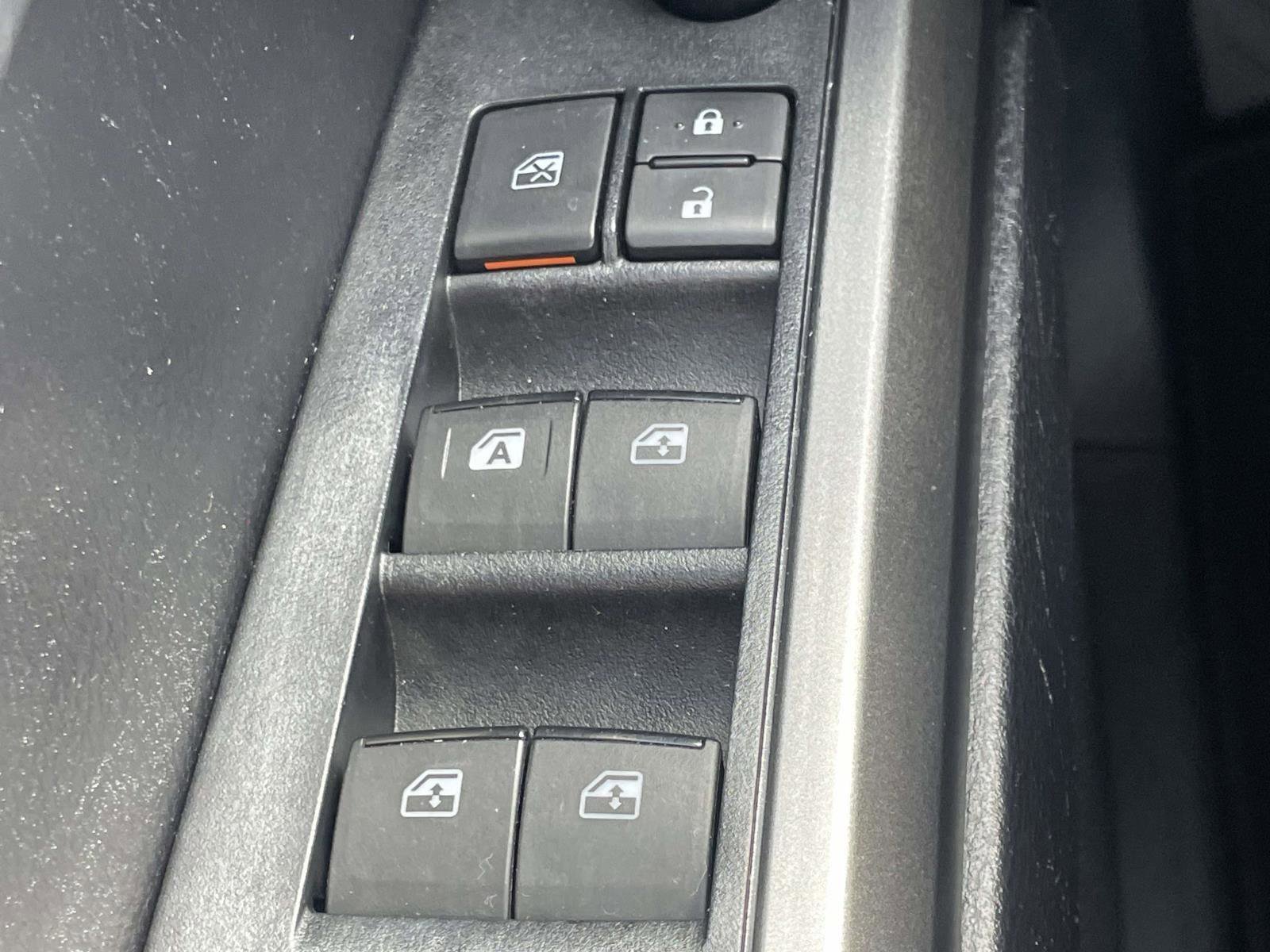 Used 2020 Toyota Tacoma SR5 image 25