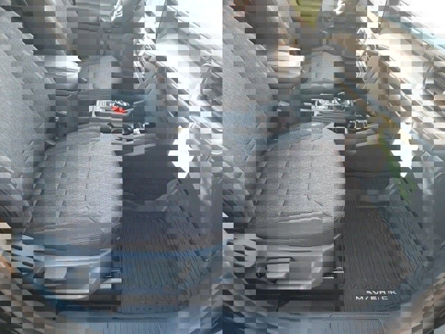 New 2025 Ford Maverick XLT w/ XLT Luxury Package image 23