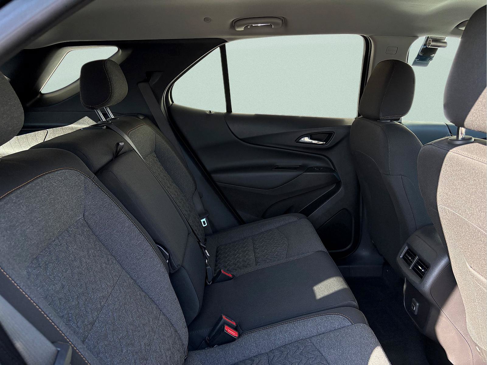 Used 2024 Chevrolet Equinox LT AWD/4WD image 29