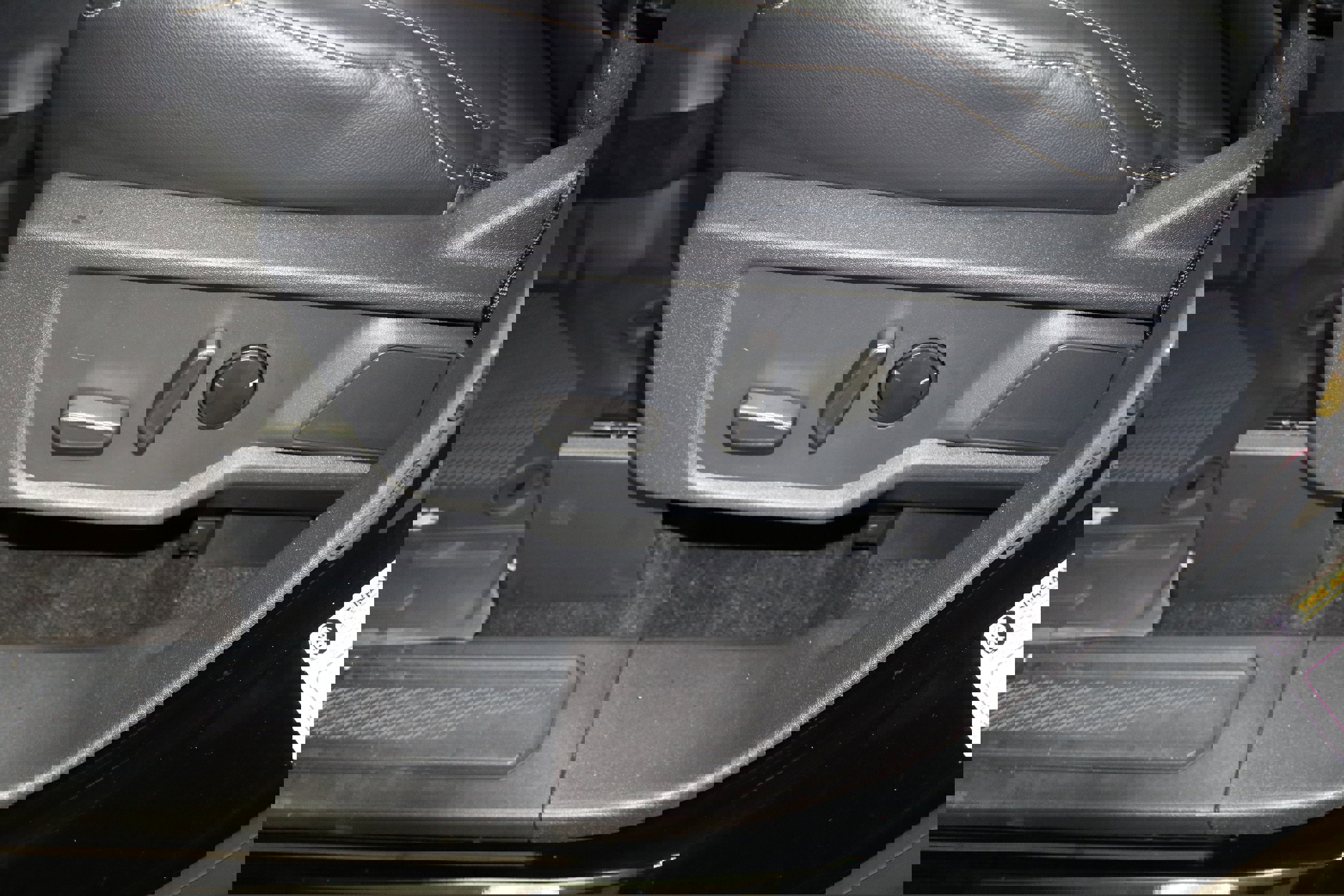 New 2025 Ford Bronco Badlands image 12