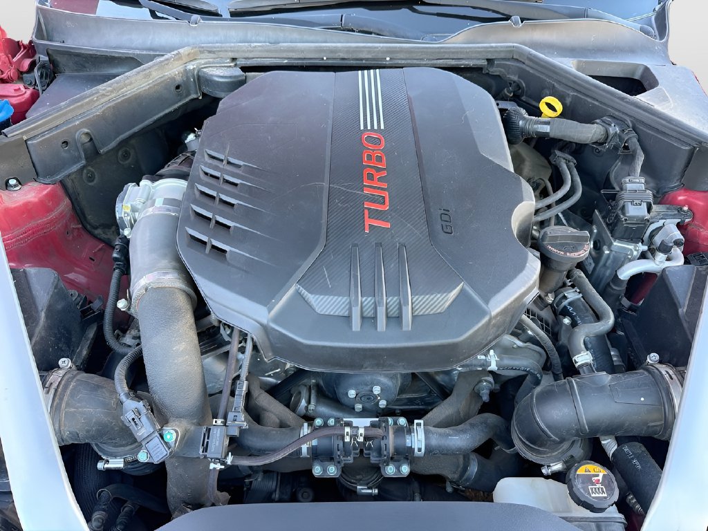 Used 2018 Kia Stinger GT2 RWD image 31