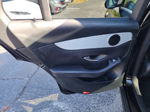 Used 2020 Mercedes-Benz GLC 300 image 13