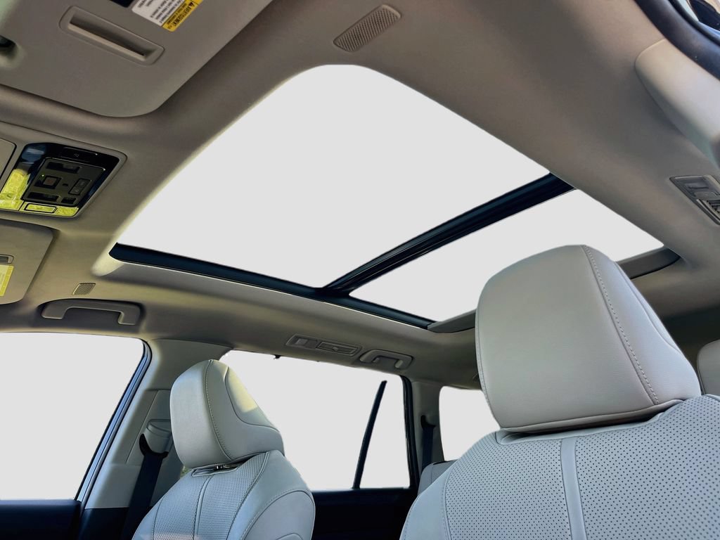 Used 2025 Toyota Grand Highlander FWD image 21