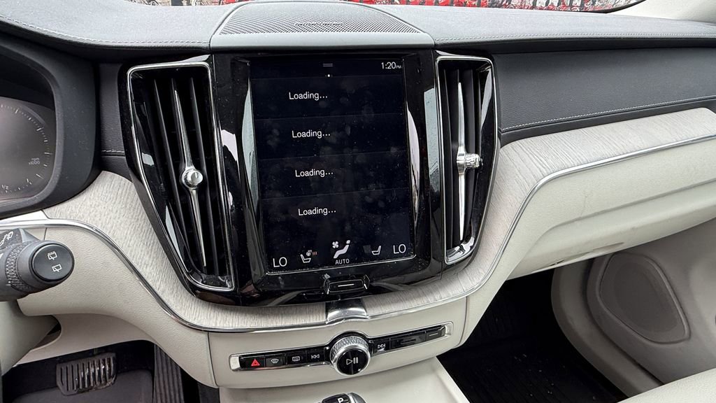 Used 2019 Volvo XC60 T6 Inscription w/ Protection Package Premier AWD/4WD image 4