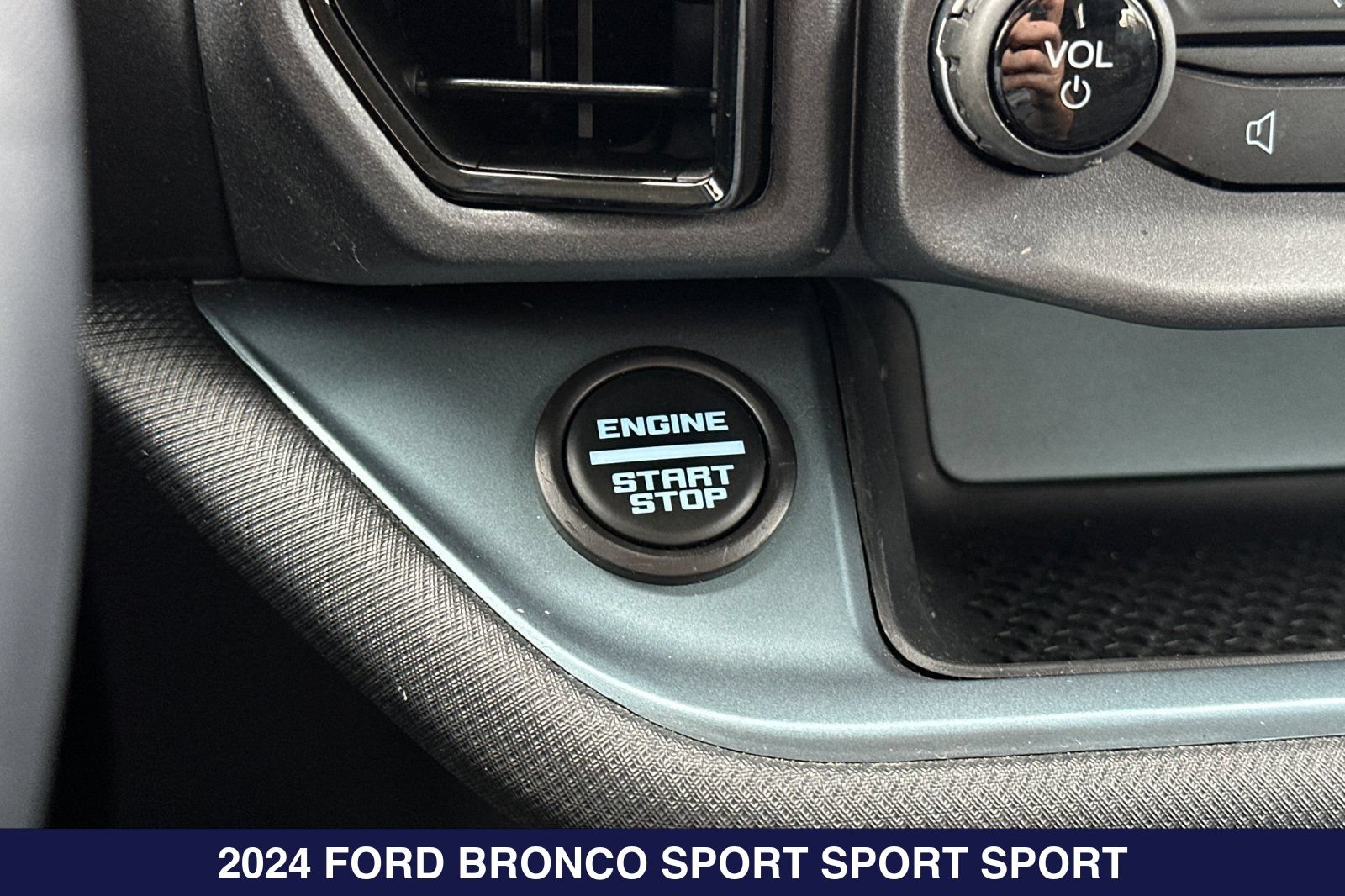 Used 2024 Ford Bronco Sport Badlands AWD/4WD image 23