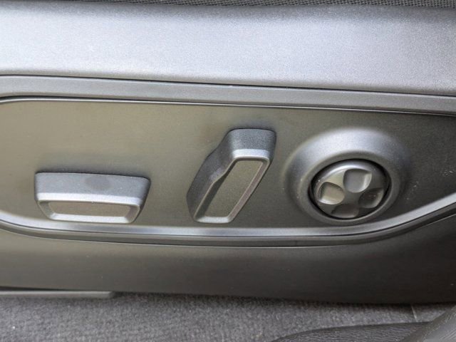 New 2025 Jeep Grand Cherokee Altitude image 18