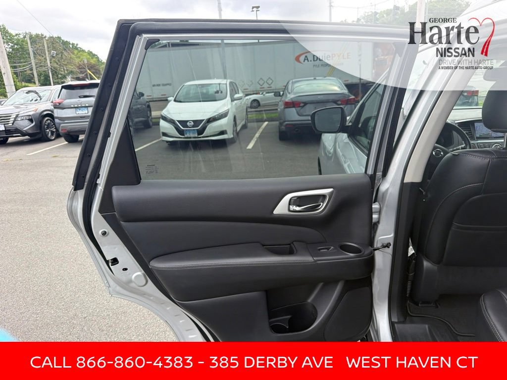 Used 2020 Nissan Pathfinder SL AWD/4WD image 19
