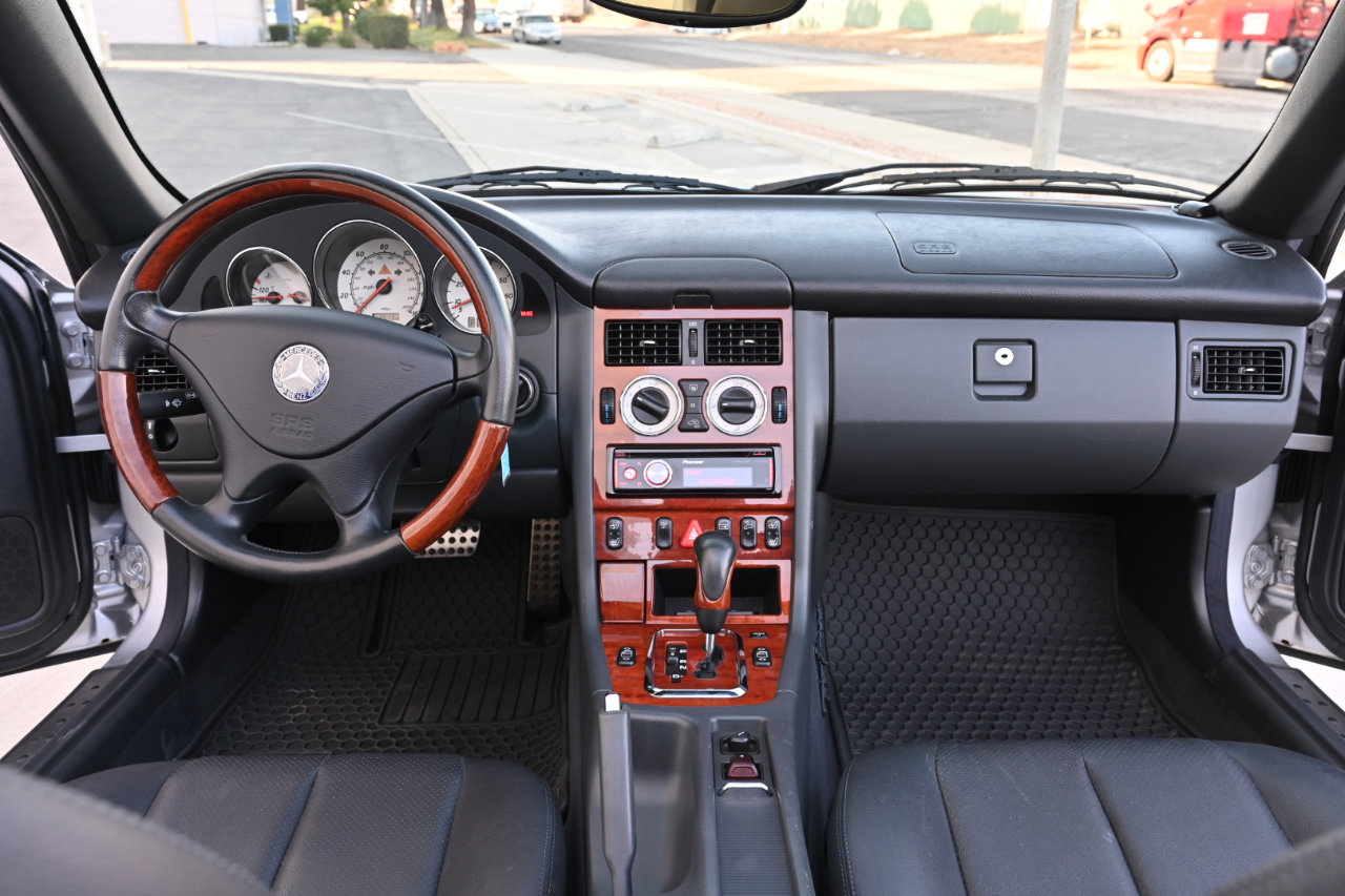 Used 2002 Mercedes-Benz SLK 320 image 19