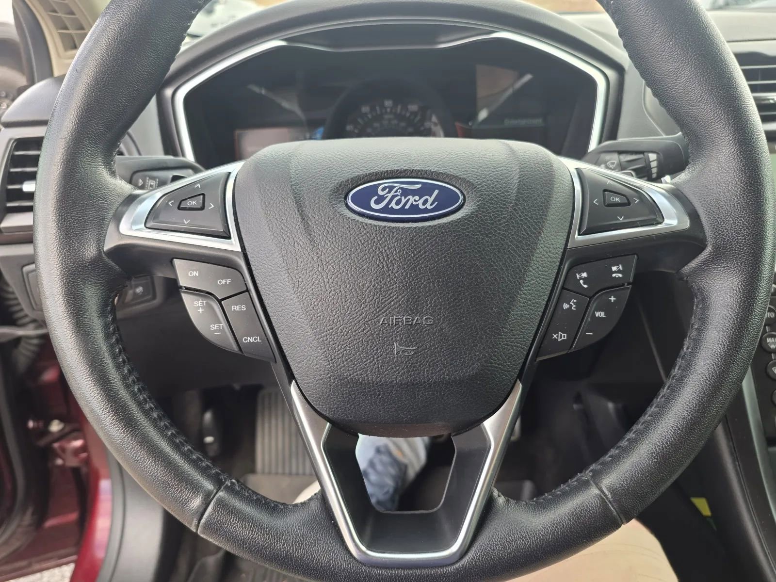 Used 2018 Ford Fusion Titanium FWD image 22