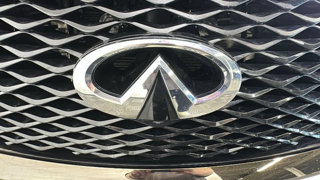 Used 2023 INFINITI QX80 Premium Select w/ Cargo Package AWD/4WD image 8