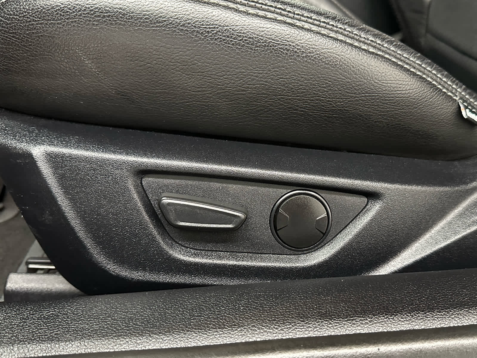 Used 2022 Ford Mustang GT RWD image 12