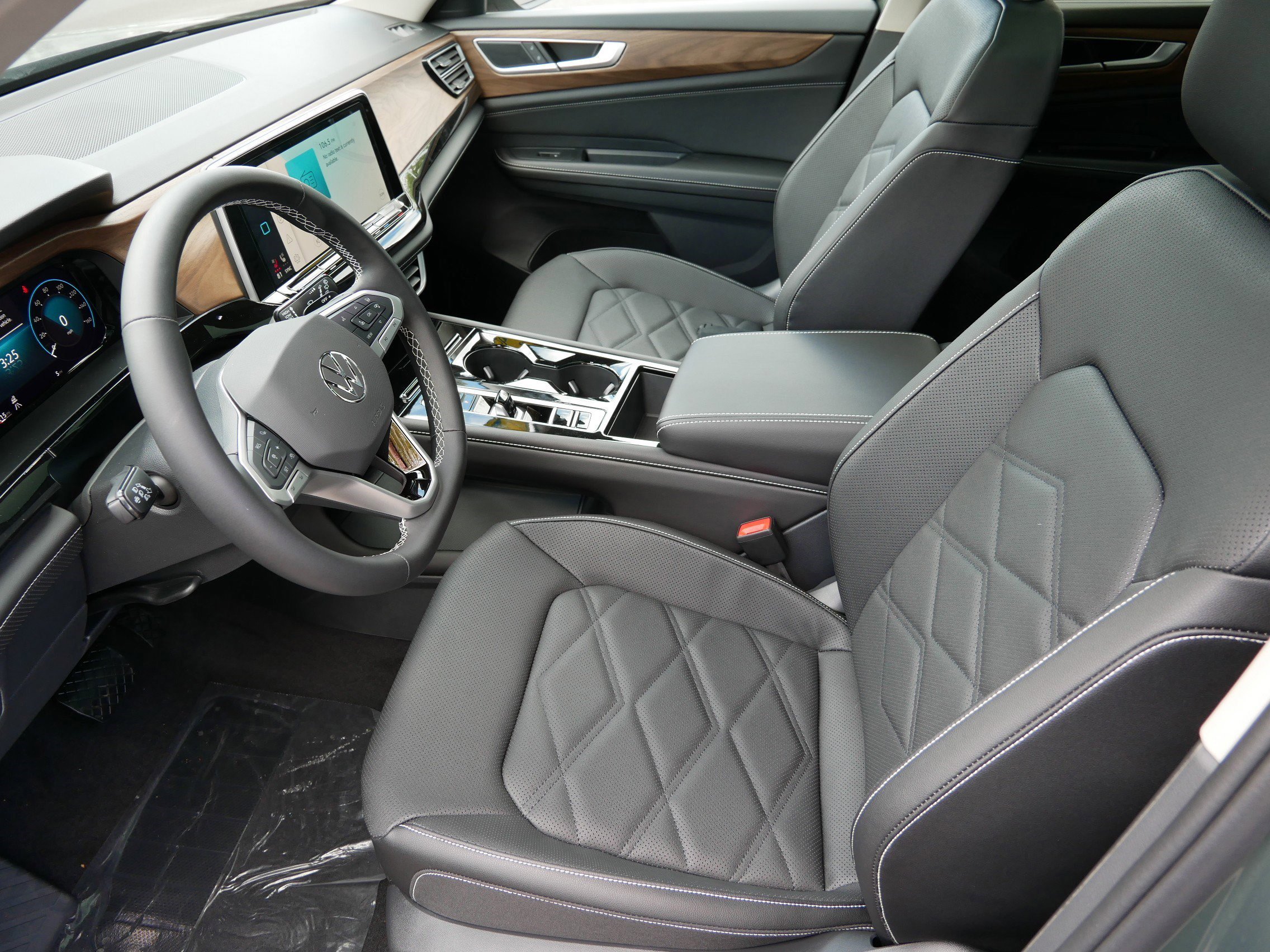 New 2026 Volkswagen Atlas SE image 7