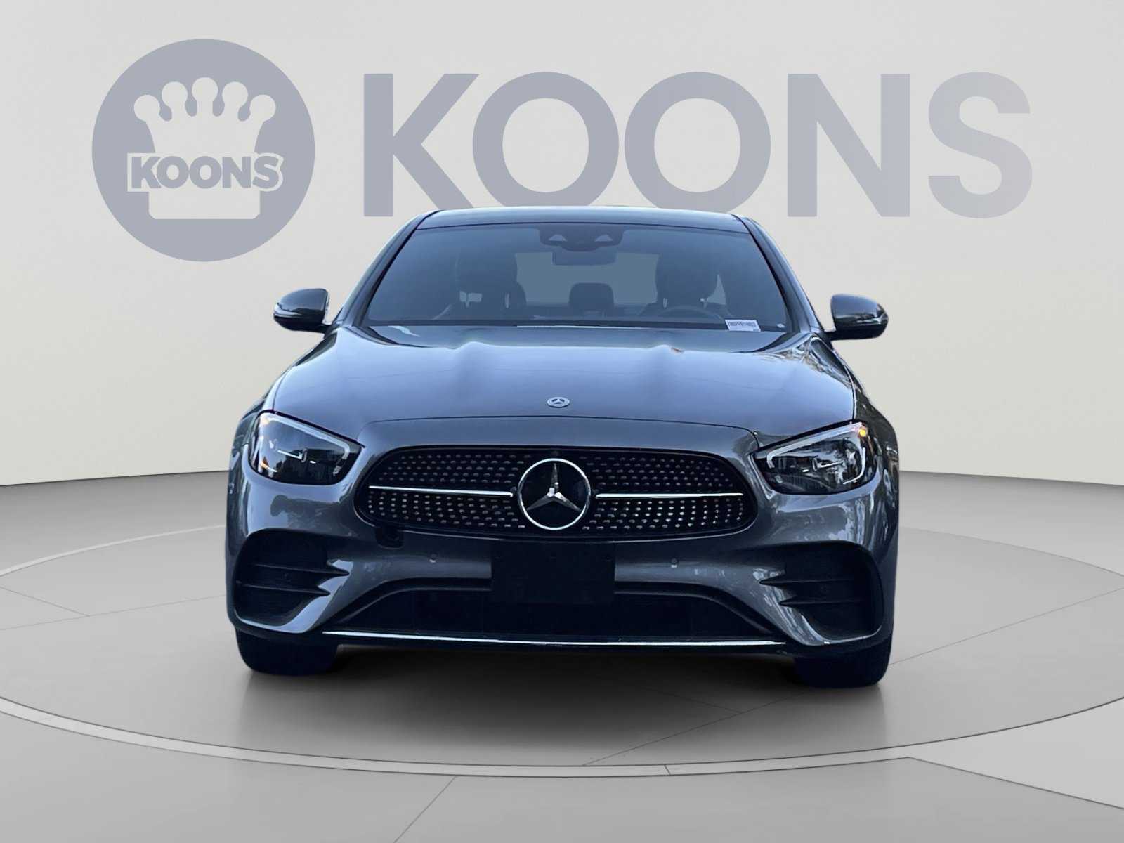Used 2023 Mercedes-Benz E 450 4MATIC Sedan image 4