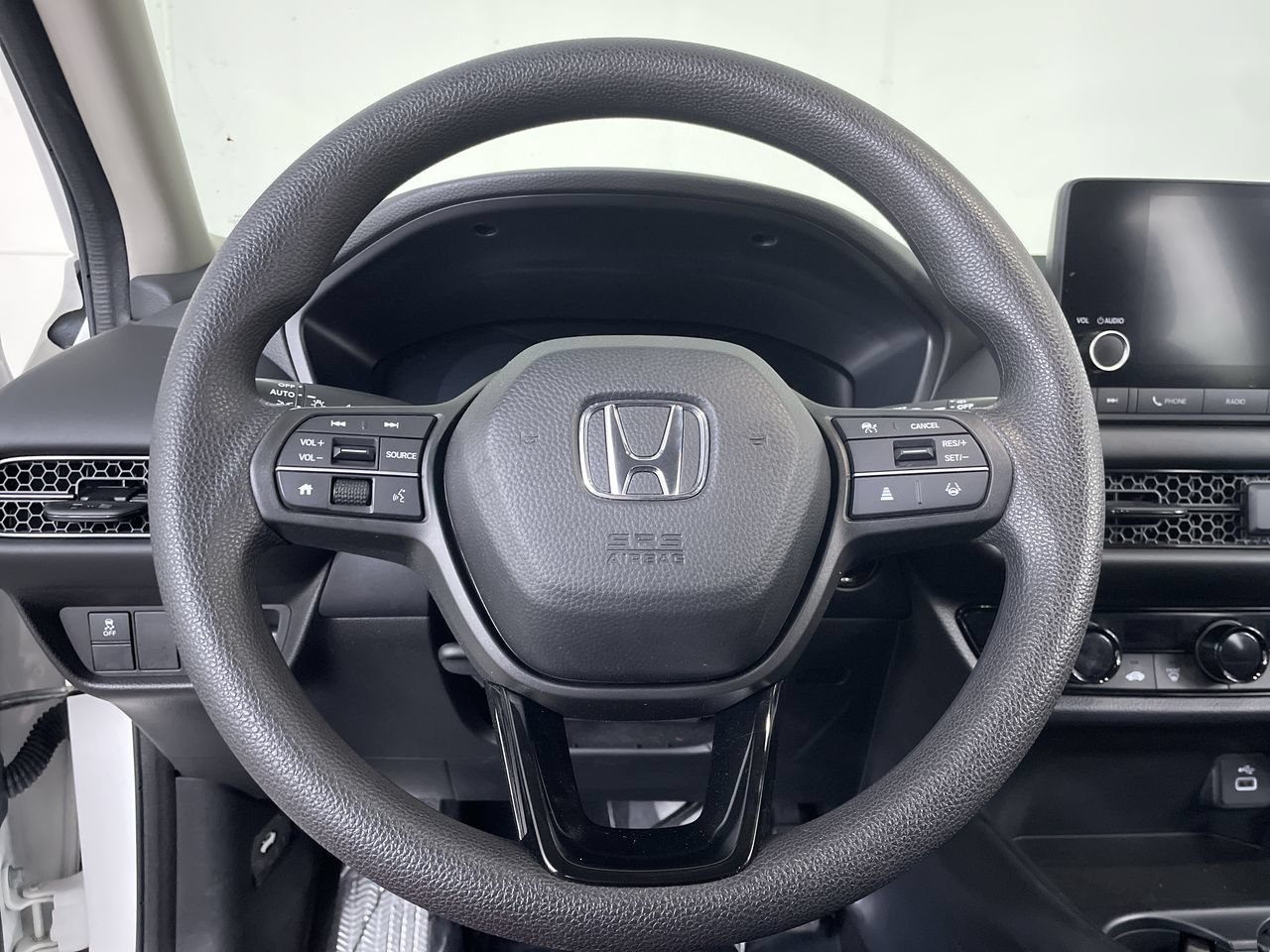 Used 2023 Honda HR-V LX image 13