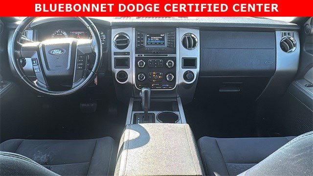 Used 2016 Ford Expedition XLT image 18