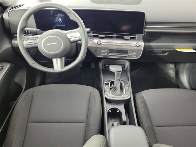 Certified 2025 Hyundai Kona SEL image 17