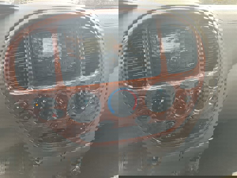 Used 2001 Toyota Tundra Limited image 11