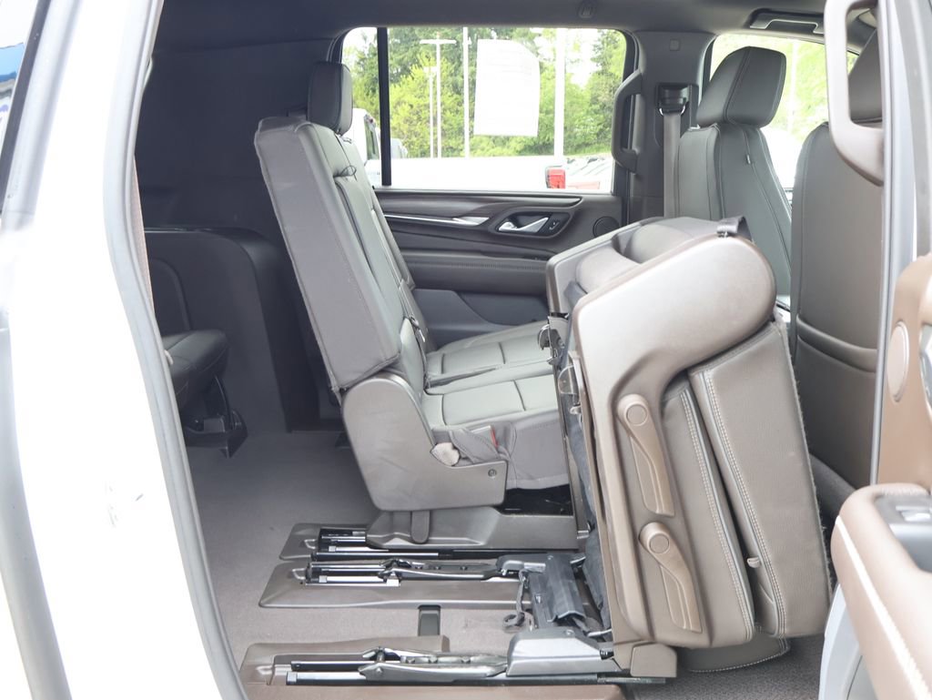 Used 2023 GMC Yukon XL Denali w/ Max Trailering Package AWD/4WD image 39