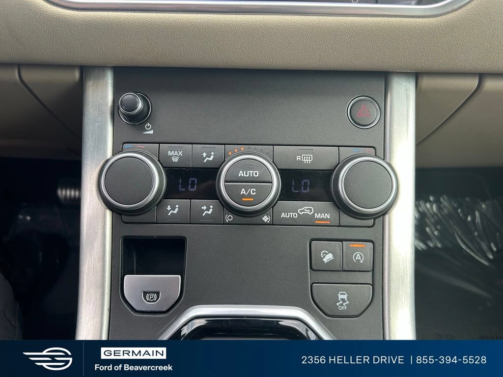 Used 2017 Land Rover Range Rover Evoque SE AWD/4WD image 19