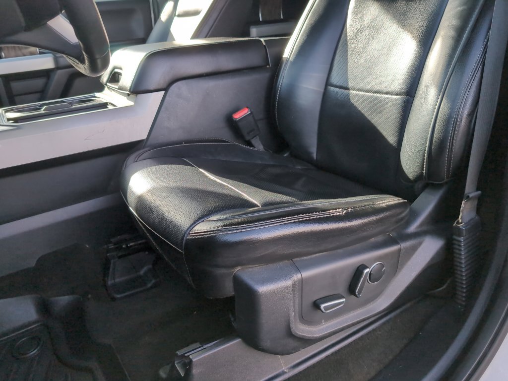 Used 2017 Ford F250 Lariat w/ Chrome Package image 11