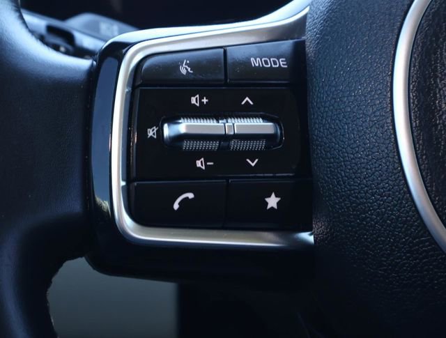 Used 2025 Kia Sorento SX image 26