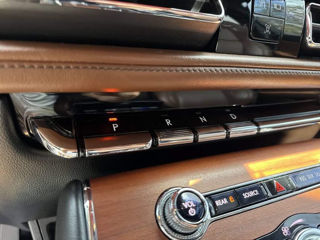 Used 2020 Lincoln Aviator Reserve RWD image 57