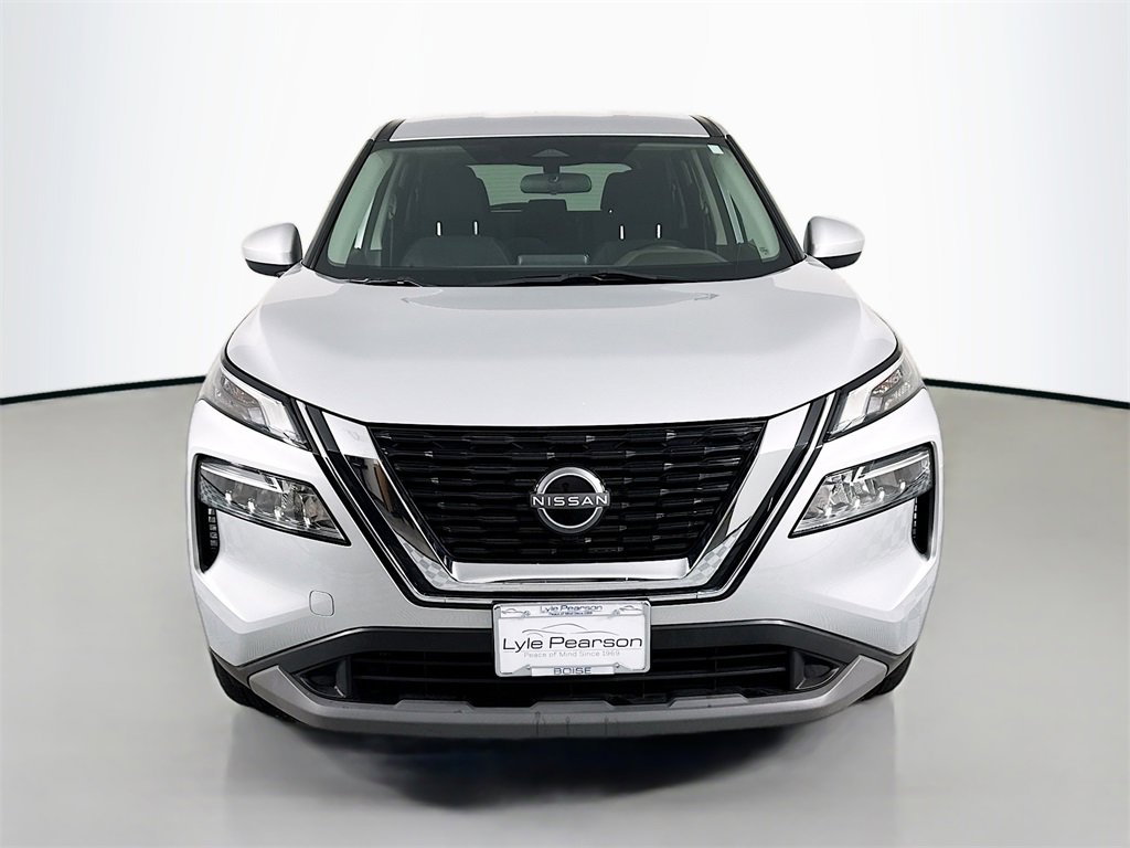 Used 2023 Nissan Rogue SV image 6
