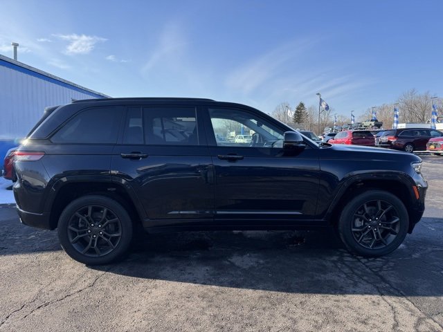 Used 2023 Jeep Grand Cherokee 30th Anniversary image 1