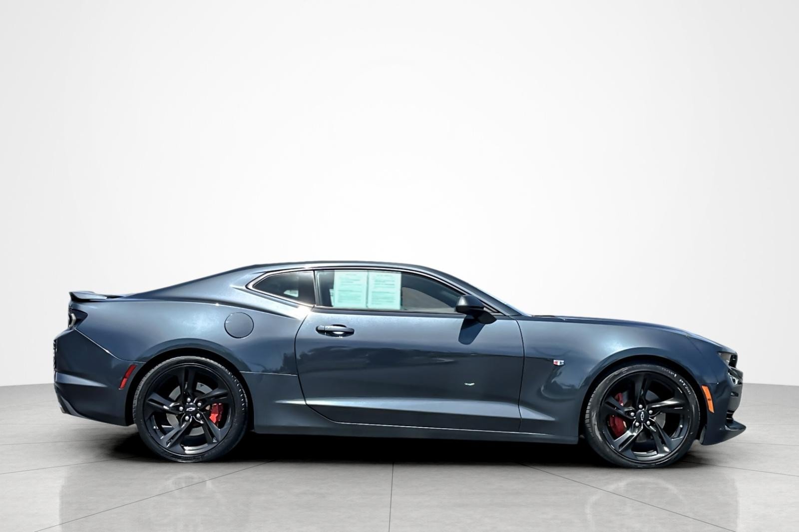 Used 2021 Chevrolet Camaro SS RWD image 6