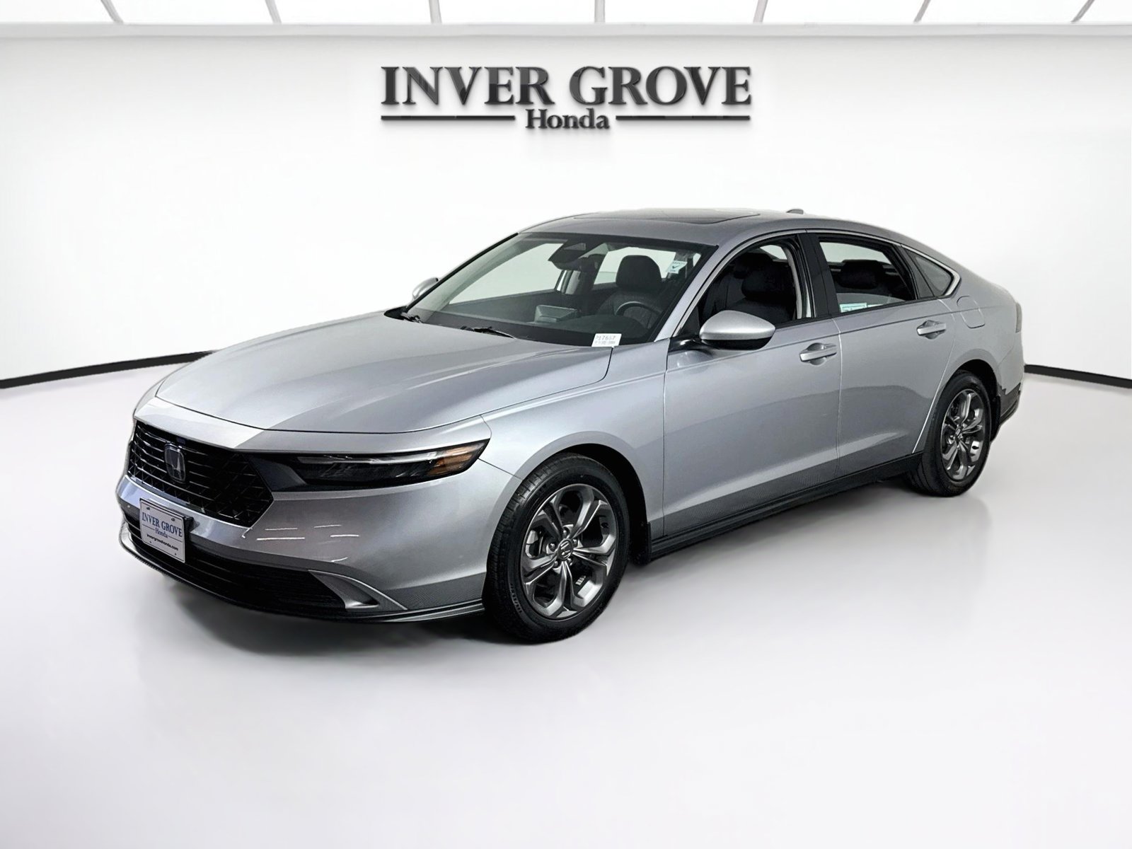 Used 2023 Honda Accord EX image 1