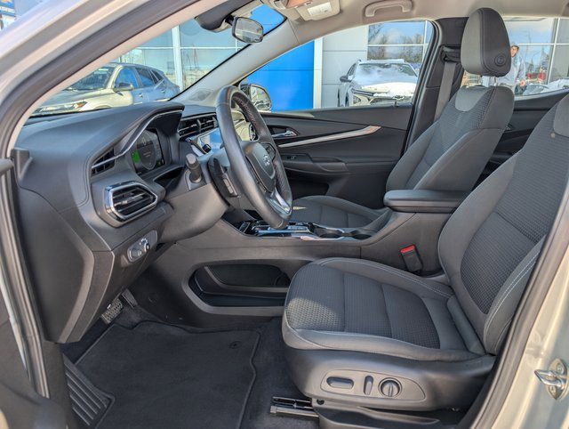 Used 2023 Chevrolet Bolt EUV LT w/ Comfort Package image 10