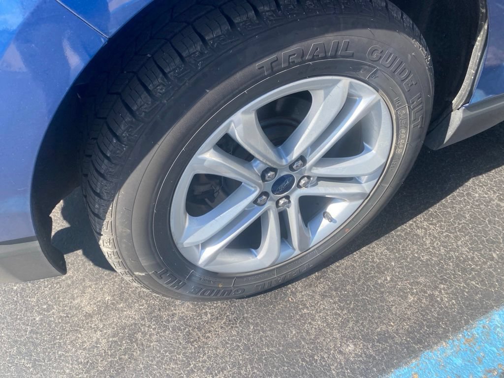 Used 2020 Ford Edge SEL w/ Convenience Package AWD/4WD image 8